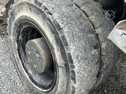 Sennebogen 825M