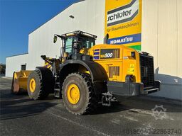 Komatsu WA500-8E0