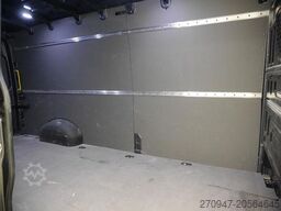 VOLKSWAGEN Crafter Kasten 35 L4H3 PDC DAB KAMERA KLIMA MFL