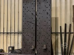 Equerres de bridage en fonte 4000 x 2000 x 575 mm