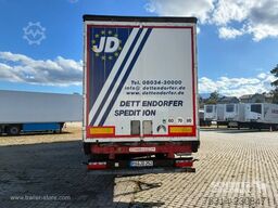 Schwarzmüller Curtainsider Joloda