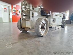 JLG 2030ES