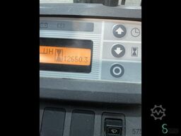 Nissan UG 1 D 2 A 32 LQ