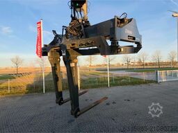 Kalmar Foldable Forks Attachment for ISO Spreaders