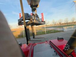 Kalmar Foldable Forks Attachment for ISO Spreaders