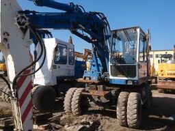 LIEBHERR A900