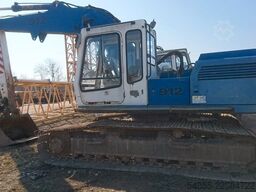 LIEBHERR R912LC