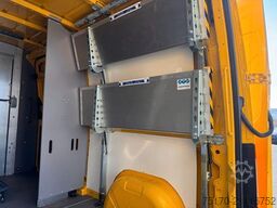 Mercedes-Benz eSprinter 312 DHL Regal KEP-Ausbau