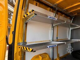 Mercedes-Benz eSprinter 312 DHL Regal KEP-Ausbau