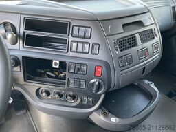 DAF XF 440 FT Spacecab / ADR/ NL Truck / 700.000 KM