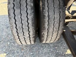 SOMMER Verzinkte BDF Lafette 235/75R17,5 BPW
