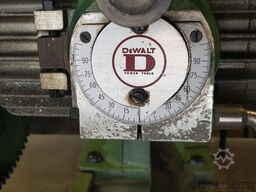 DeWalt Radialarmkreissäge 300 mm Sägeblatt / 900 mm