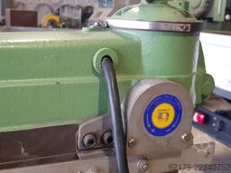 DeWalt Radialarmkreissäge 300 mm Sägeblatt / 900 mm