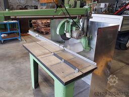 DeWalt Radialarmkreissäge 300 mm Sägeblatt / 900 mm