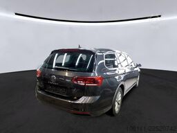VW Passat Variant Business ACC