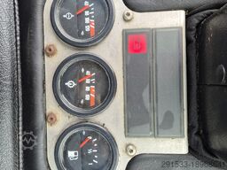 John Deere 1905 4WD / 1 OWNER / 4200MTH!