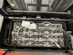 Toyota SPE 160 L - TRIPLEX 5,4 m - 141 Bts. !!!!!!