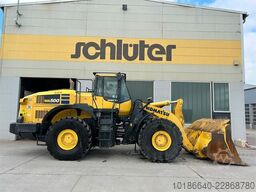 Komatsu WA500-8E0