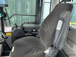 Komatsu WA500-8E0