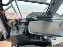 Komatsu WA500-8E0