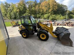 Komatsu WA70-7