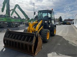 Komatsu WA100M-8E0