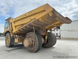 Komatsu HD605-5A