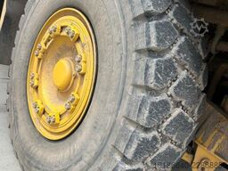 Komatsu HD605-5A