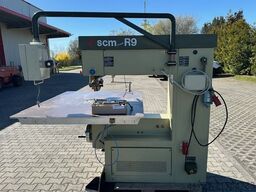 SCM R9