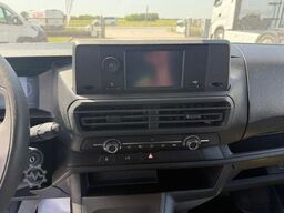 Opel VIVARO 2.0 145CV L2H1