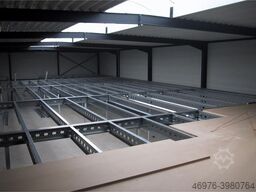 Eingeschossig / 12.000 x 5.000 mm Tragkraft: 500 Kg / m²