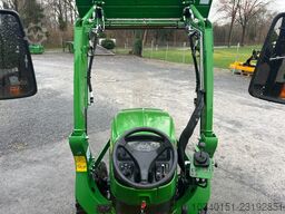 John Deere 3025E