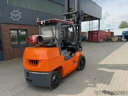 Toyota 7FGCU55 Triplex-Mast / 5tonnen