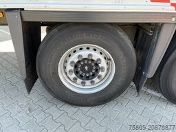 Schmitz Cargobull SCB S2 / Box Trailer / 2 axle Disk / NL Trailer...