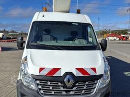 France Elevateur 142 TPFC / RENAULT MASTER