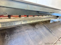 Axe & Status ES 3006