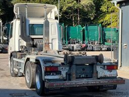 DAF CF 250 VDL-Abrollkipper mit Planenaufbau und LBW