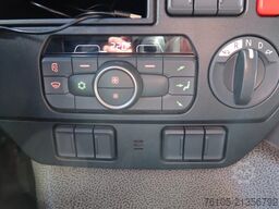 DAF CF 290 Bakwagen+Dhollandia 1500 kg