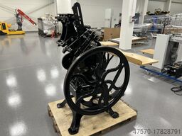 Letterpress printing press foot operated