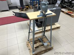 Hang Piccolo 101-20 Eyeleting machine