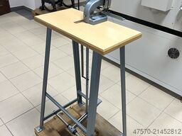 Hang Piccolo 101-20 Eyeleting machine