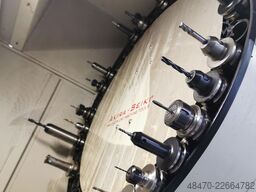 Akira Seiki V2.5XP 4+1 AXIS