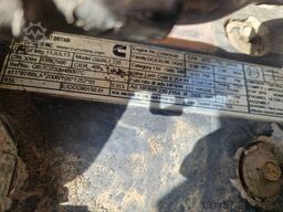 Sennebogen 830 E K17 (only upperstructure with damaged cabin)