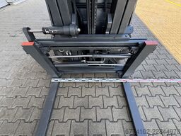 Linde E25 + Ladegerät NEU 80100--EK