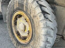 Komatsu HD405-7