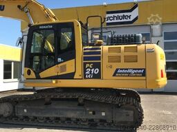 Komatsu PC210LCI-11
