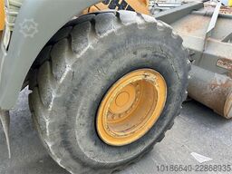 Liebherr L556