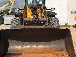 JCB 427ZXT4