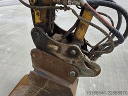 Komatsu PW118MR-11