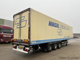 Schmitz Cargobull SKO 24 Cool / Carrier Vector 1850 / 2x Liftas /...